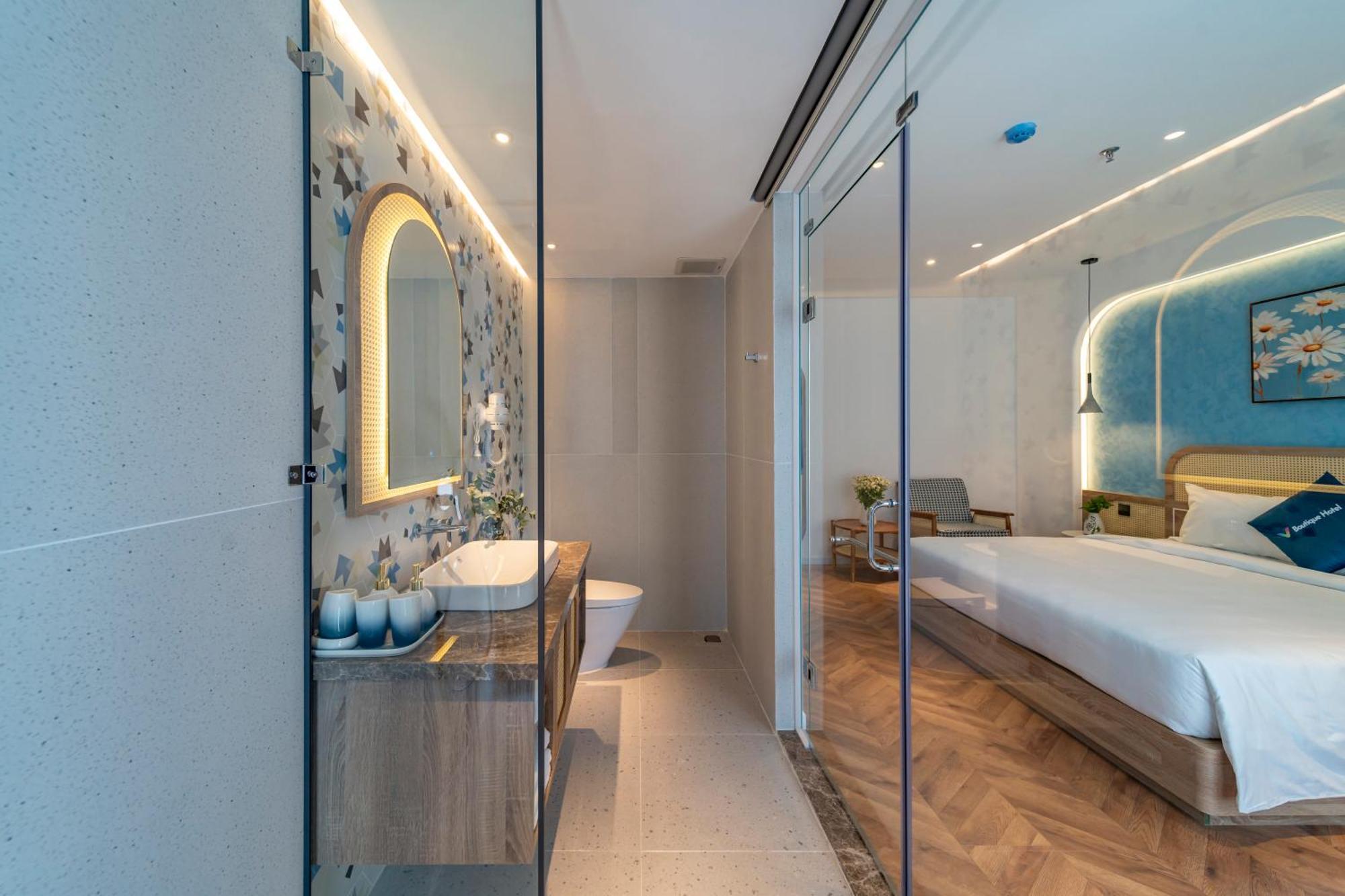 V Boutique Hotel - Complimentary Refreshments Вунгтау Екстер'єр фото