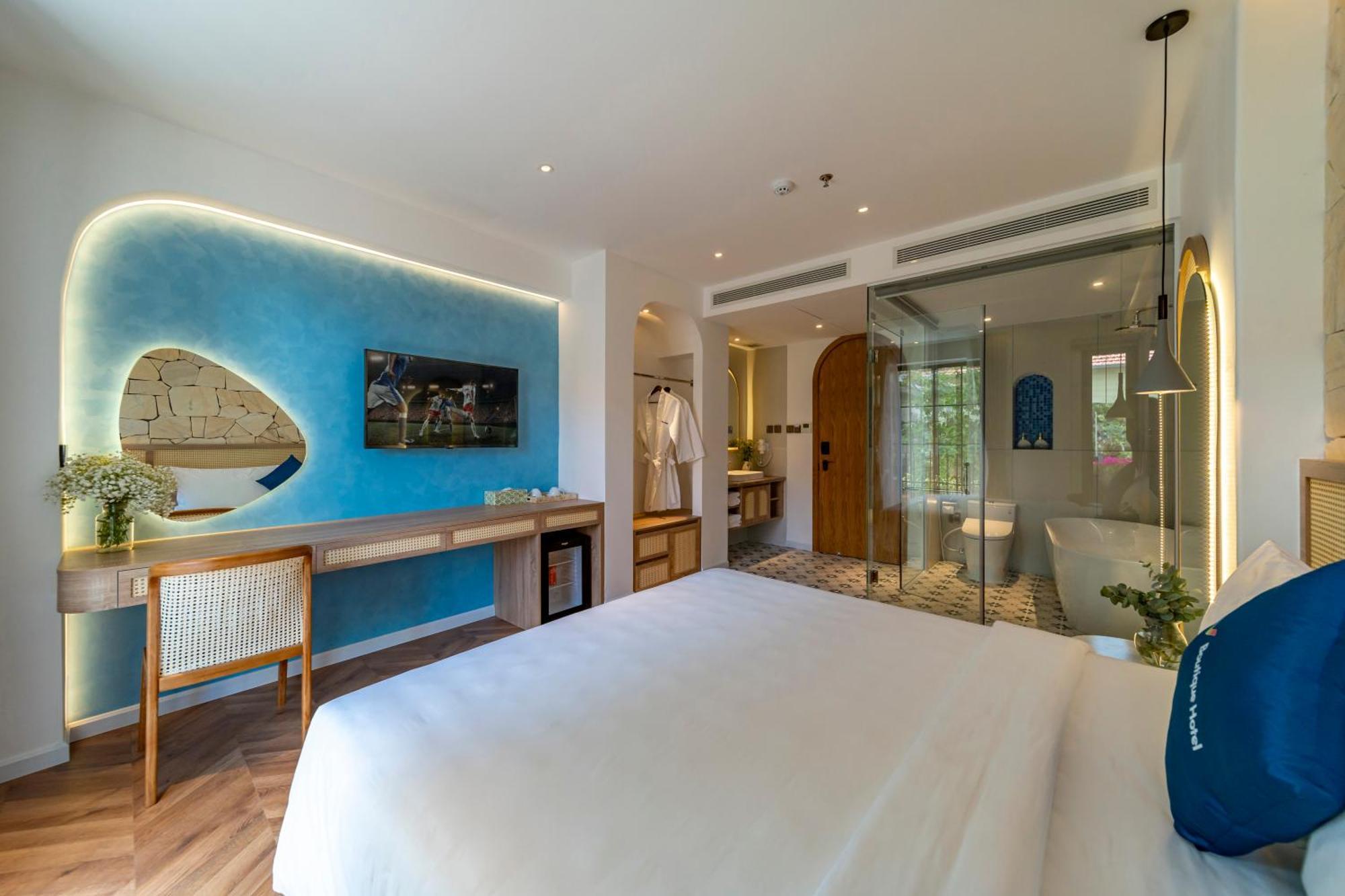 V Boutique Hotel - Complimentary Refreshments Вунгтау Екстер'єр фото