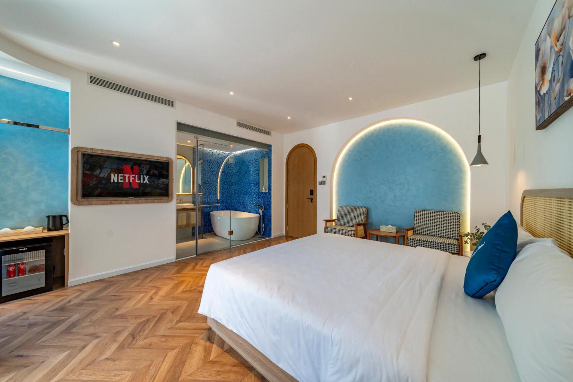 V Boutique Hotel - Complimentary Refreshments Вунгтау Екстер'єр фото