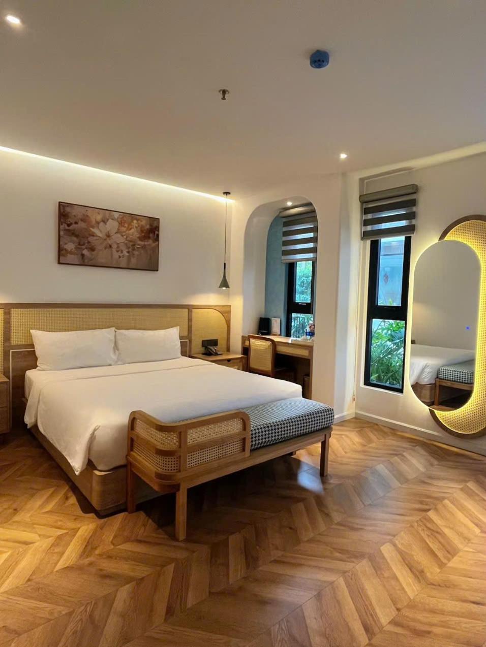 V Boutique Hotel - Complimentary Refreshments Вунгтау Екстер'єр фото